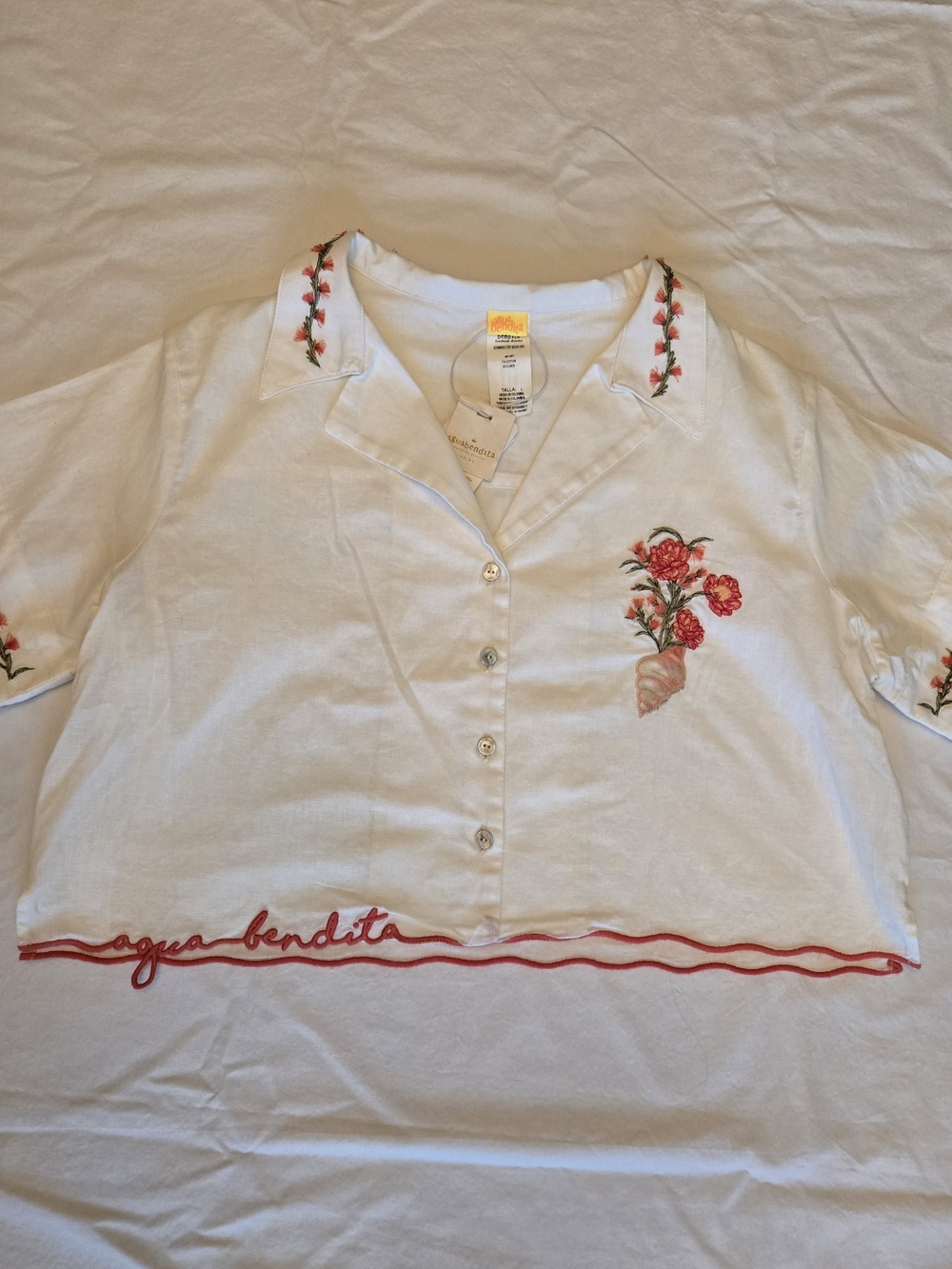 Agua Bendita White Embroidered Short-Sleeve Beach Shirt "Itsy Nacar" - Picture 2 of 14